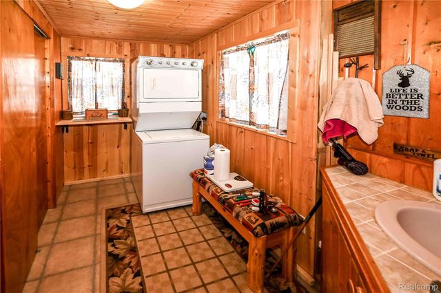 4712 Poplar Drive, Hayes Township, MI 48625