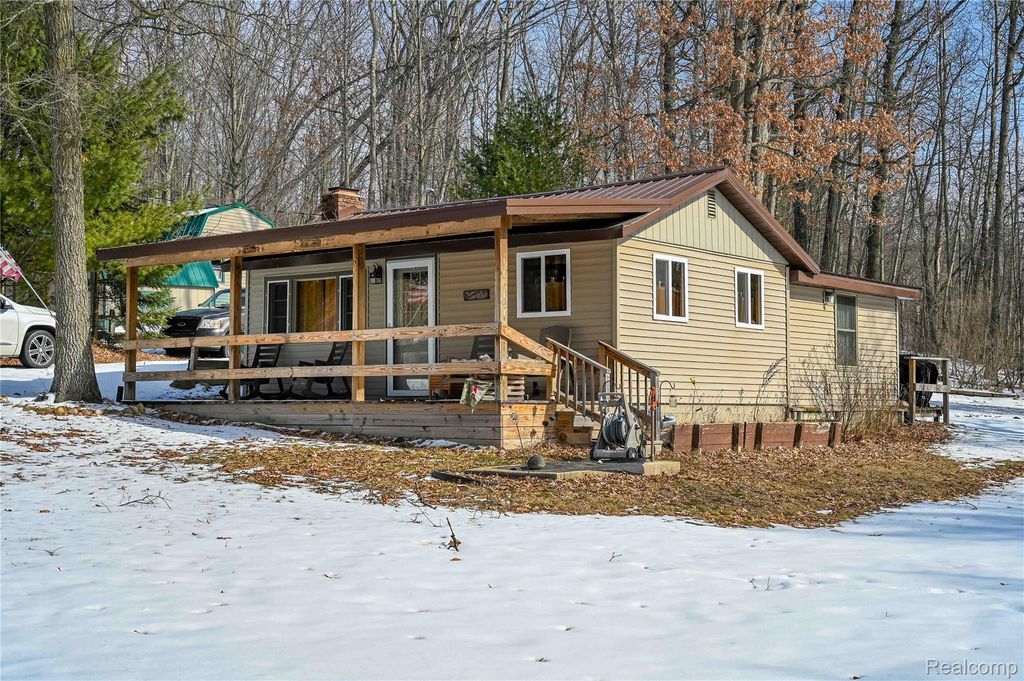 4712 Poplar Drive, Hayes Township, MI 48625