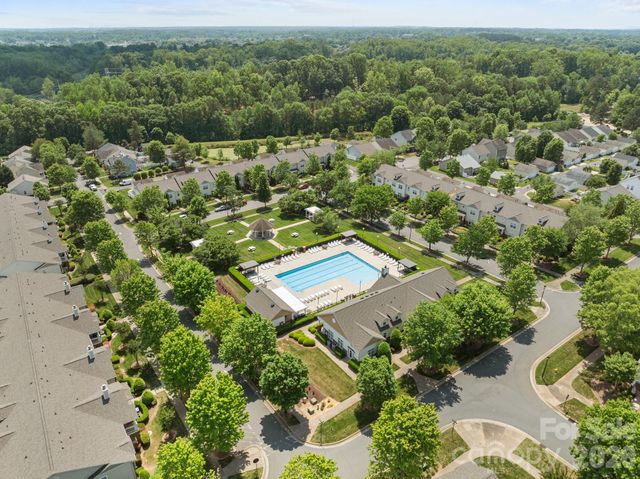 17257 Doe Valley Court, Cornelius, NC 28031