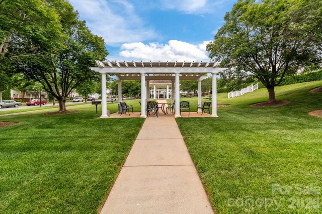 17257 Doe Valley Court, Cornelius, NC 28031