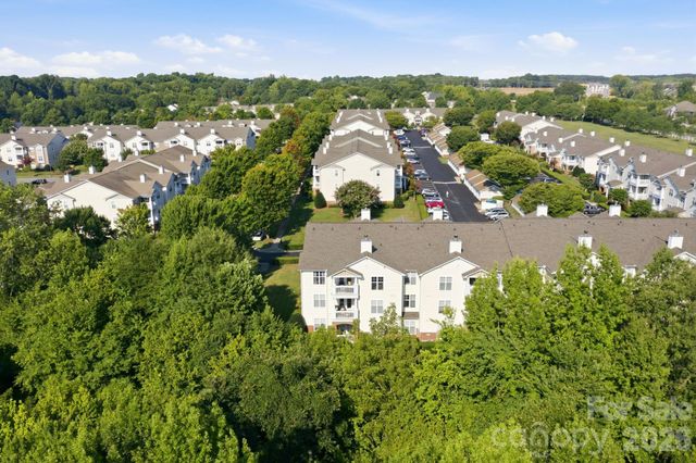 17257 Doe Valley Court, Cornelius, NC 28031