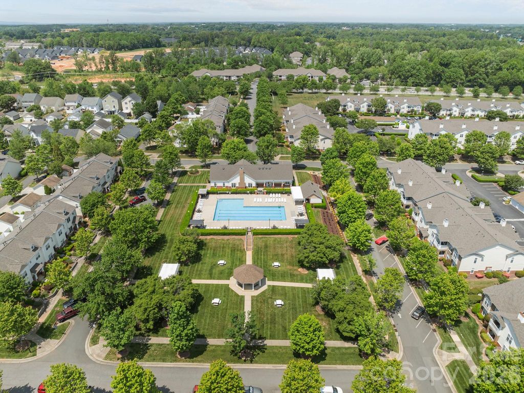 17257 Doe Valley Court, Cornelius, NC 28031
