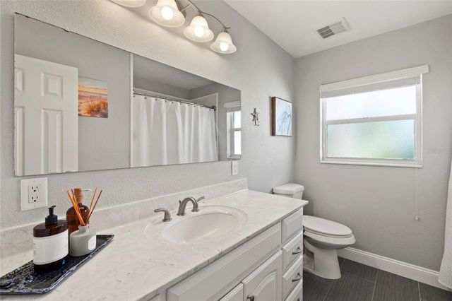 6111 DARTMOUTH DRIVE, Bradenton, FL 34207