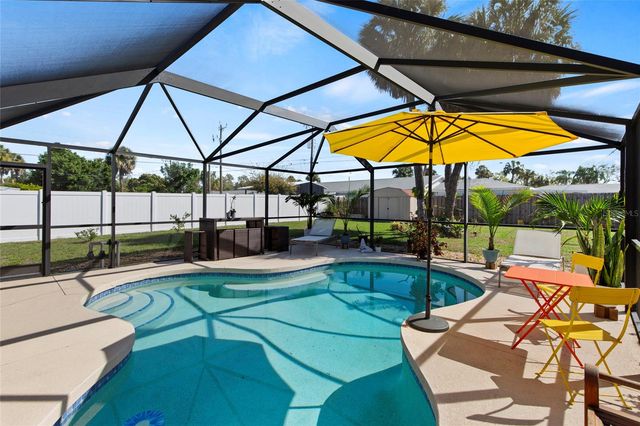 6111 DARTMOUTH DRIVE, Bradenton, FL 34207