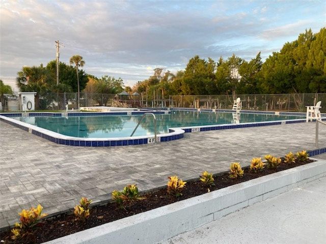 6111 DARTMOUTH DRIVE, Bradenton, FL 34207