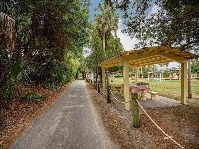 6111 DARTMOUTH DRIVE, Bradenton, FL 34207