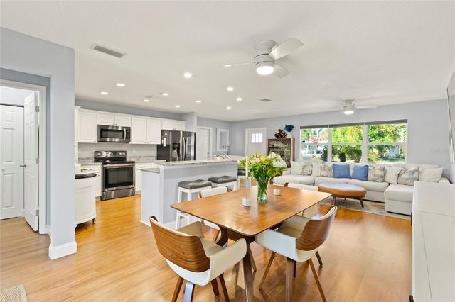 6111 DARTMOUTH DRIVE, Bradenton, FL 34207