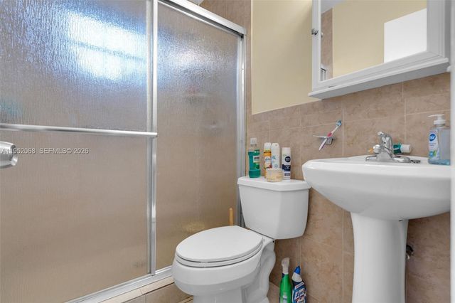 4332 SW 98th Ave, Miami, FL 33165