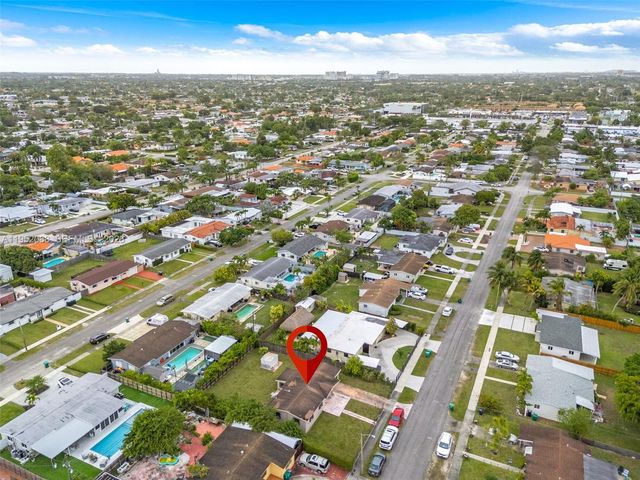 4332 SW 98th Ave, Miami, FL 33165