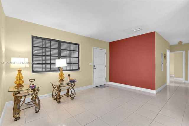 4332 SW 98th Ave, Miami, FL 33165