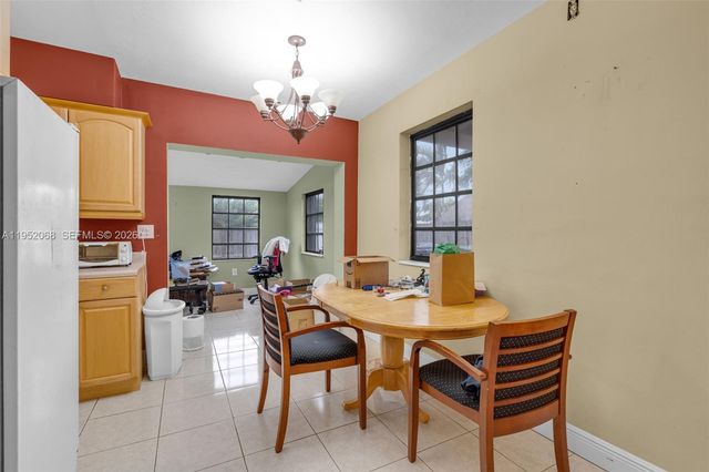 4332 SW 98th Ave, Miami, FL 33165