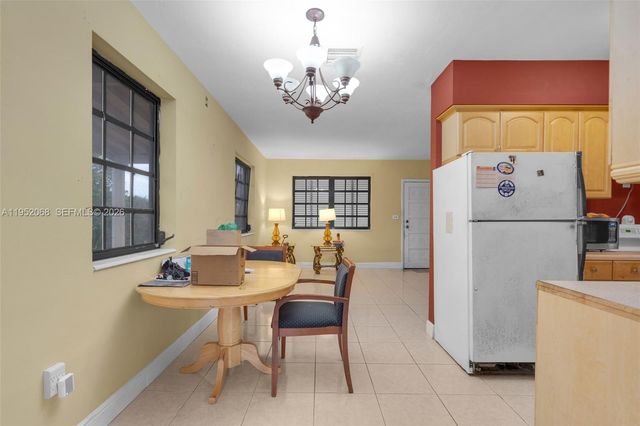 4332 SW 98th Ave, Miami, FL 33165