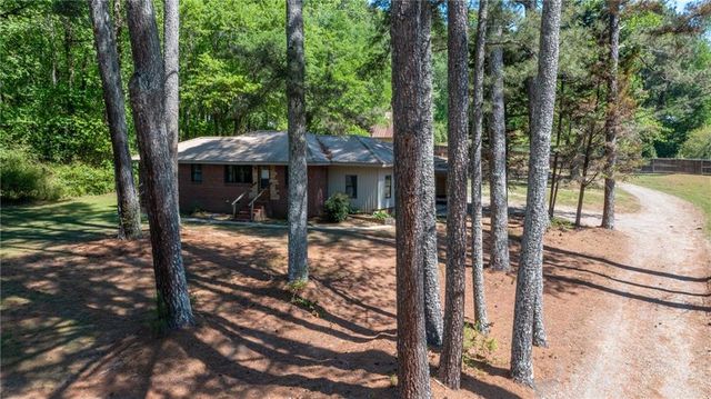 153 Dawson Forest Road, Dawsonville, GA 30534