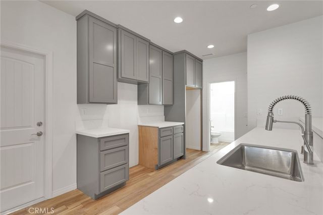 15772 Jasmine Street, Victorville, CA 92395