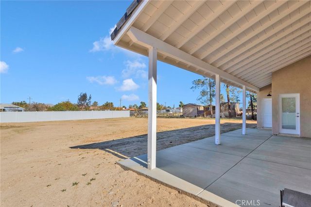 15772 Jasmine Street, Victorville, CA 92395