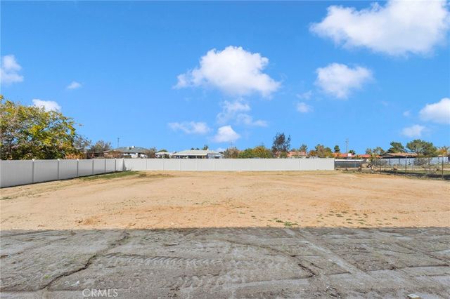 15772 Jasmine Street, Victorville, CA 92395