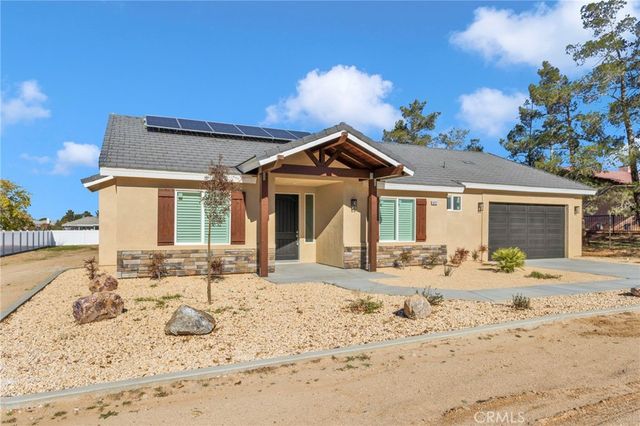 15772 Jasmine Street, Victorville, CA 92395