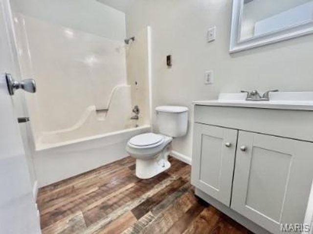 302 N Spring St, Steelville, MO 65565