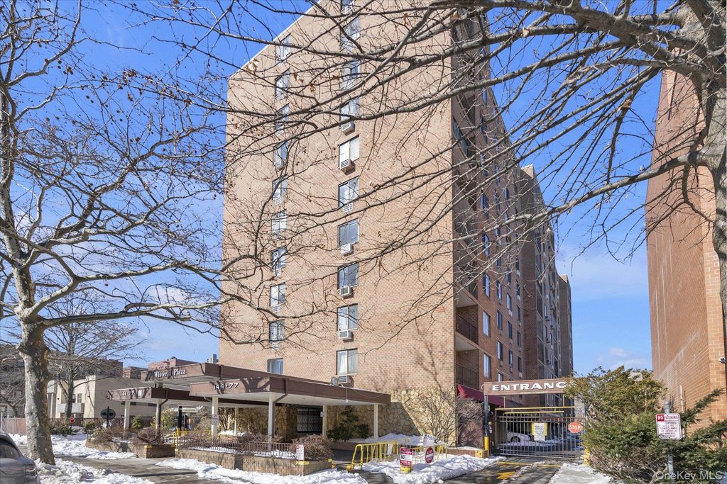 14477 Roosevelt Avenue 5C, Flushing, NY 11354