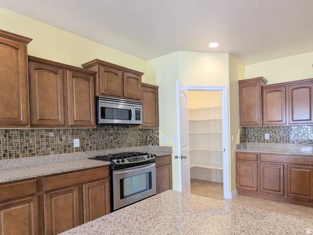 2828 W CHESTNUT ST, Lehi, UT 84048
