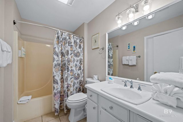 8877 Dolphin Lane, Gulf Shores, AL 36542