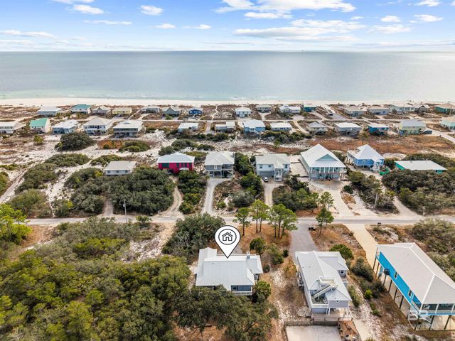 8877 Dolphin Lane, Gulf Shores, AL 36542
