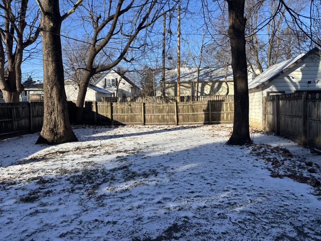 2342 York Street, Des Moines, IA 50316