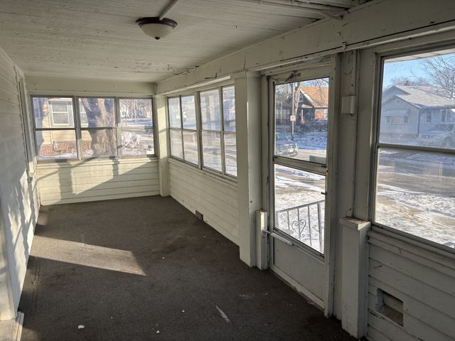 2342 York Street, Des Moines, IA 50316