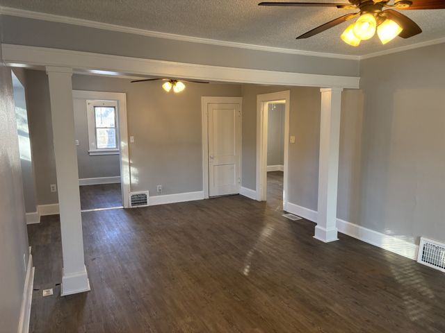 2342 York Street, Des Moines, IA 50316