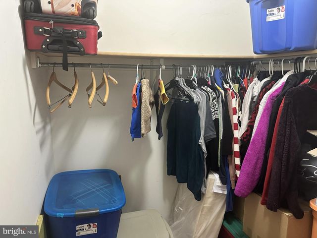 1810 CREEK VIEW DR, New Cumberland, PA 17070