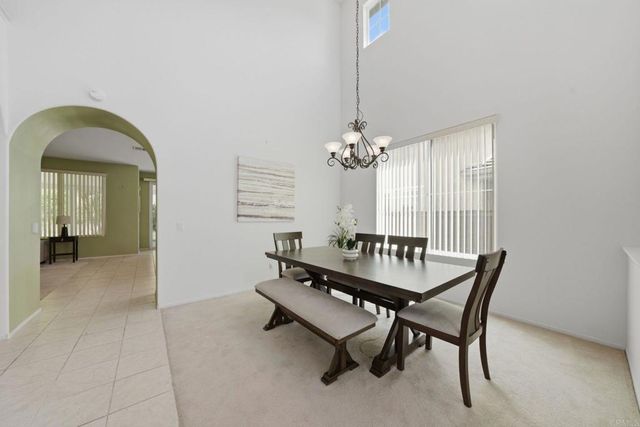 43764 Camino Gallegos, Temecula, CA 92592