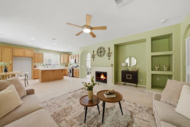 43764 Camino Gallegos, Temecula, CA 92592