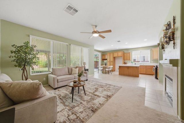 43764 Camino Gallegos, Temecula, CA 92592