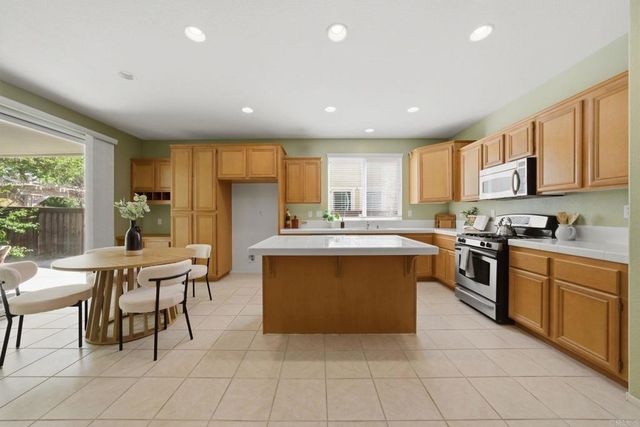 43764 Camino Gallegos, Temecula, CA 92592