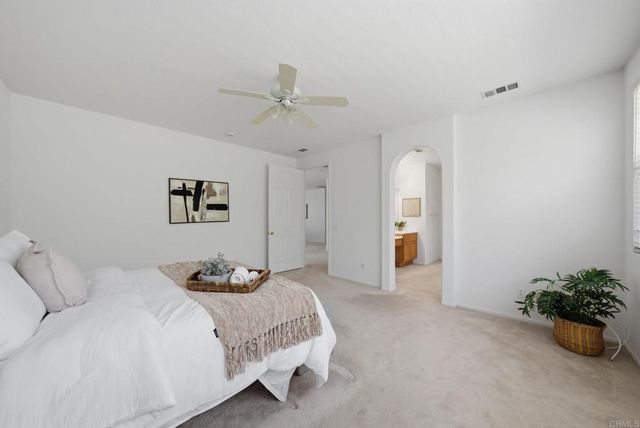 43764 Camino Gallegos, Temecula, CA 92592