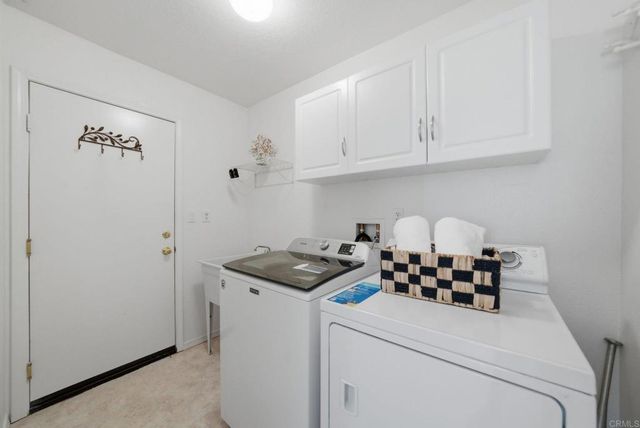 43764 Camino Gallegos, Temecula, CA 92592