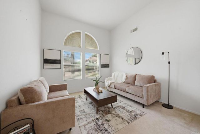 43764 Camino Gallegos, Temecula, CA 92592