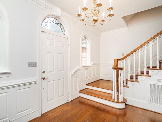 3235 Hiddenwood Lane, Burlington, NC 27215