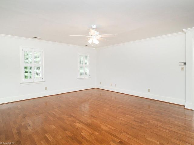 3235 Hiddenwood Lane, Burlington, NC 27215