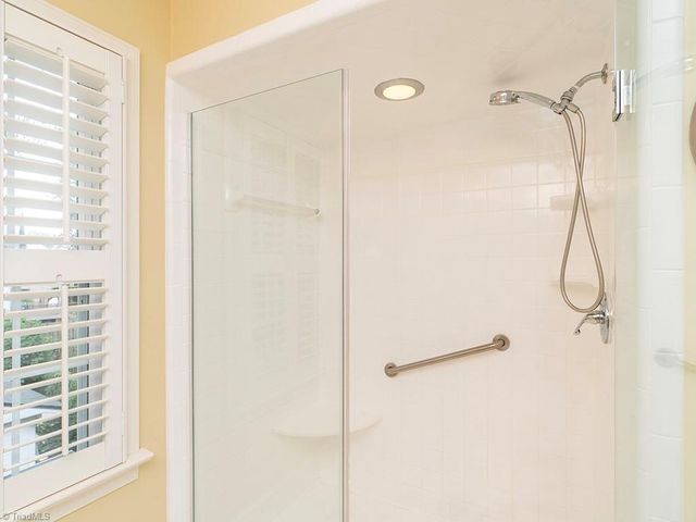 3235 Hiddenwood Lane, Burlington, NC 27215