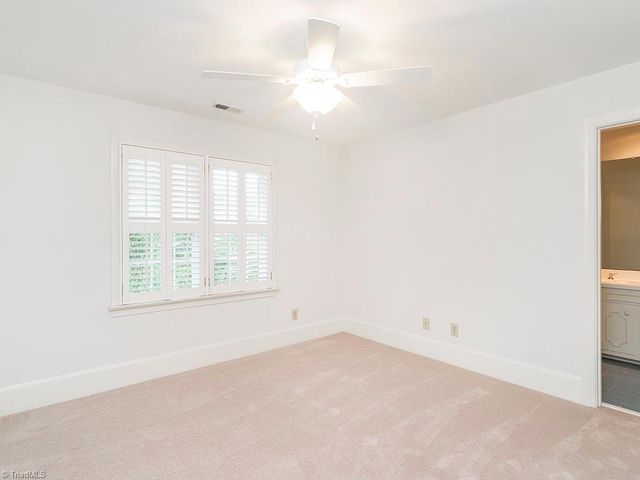 3235 Hiddenwood Lane, Burlington, NC 27215