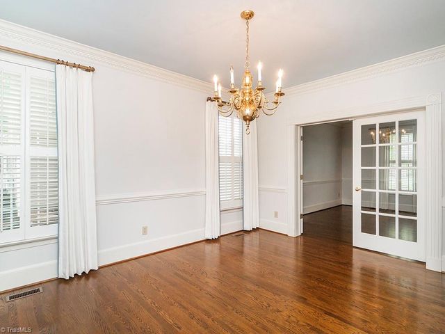 3235 Hiddenwood Lane, Burlington, NC 27215