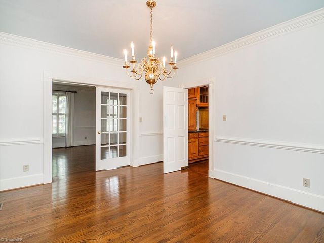 3235 Hiddenwood Lane, Burlington, NC 27215
