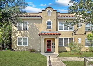 1539 W Woodlawn Ave Apt 2, San Antonio, TX 78201