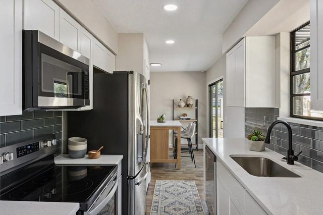2240 GABARONE BOULEVARD, Auburndale, FL 33823