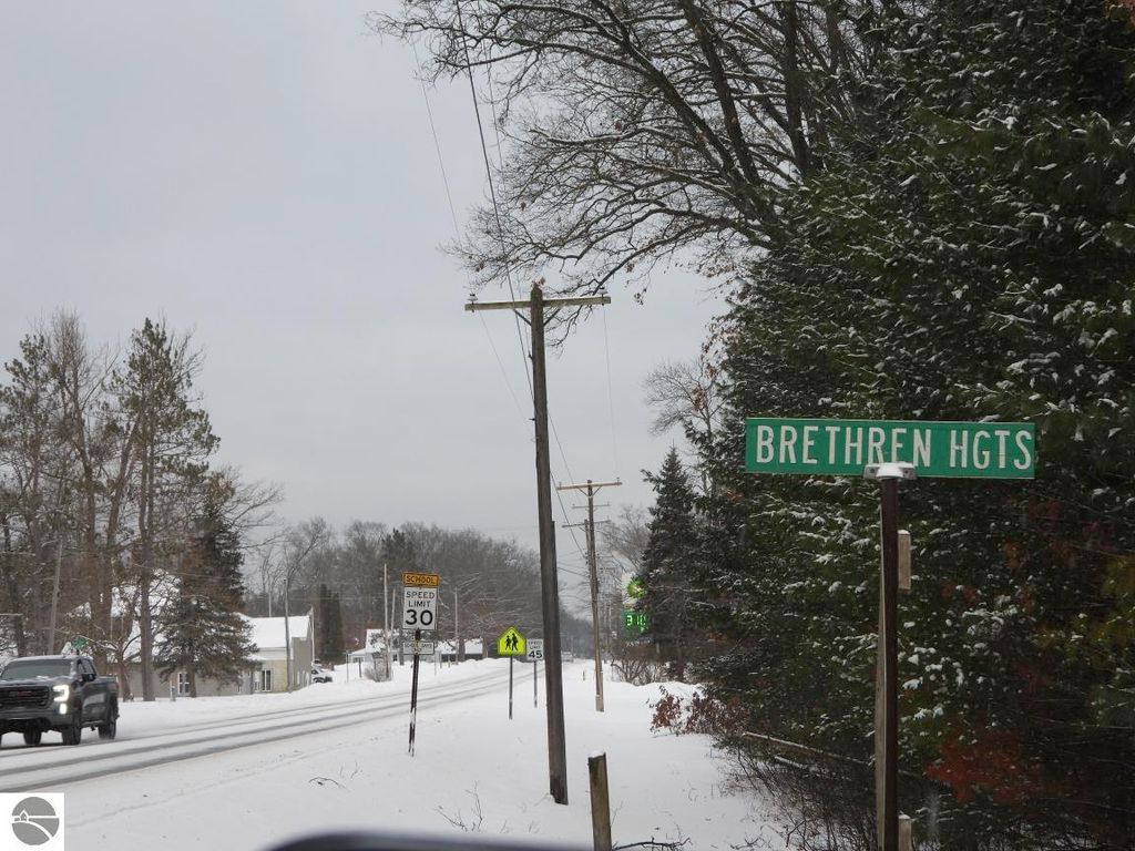 Image 9 of property listing at 13788 Brethren Heights Road, Brethren, MI 49619