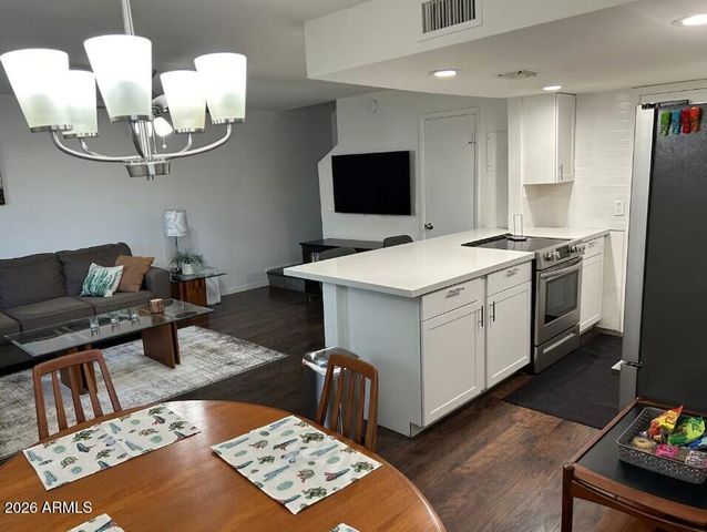 4760 E PORTLAND Street, Phoenix, AZ 85008