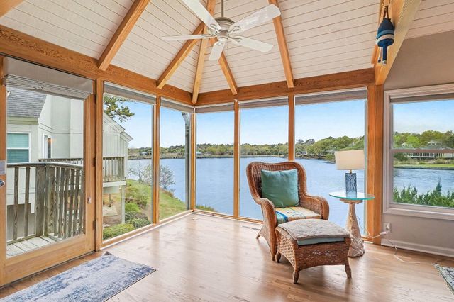 12 Riptide Ln., Pawleys Island, SC 29585