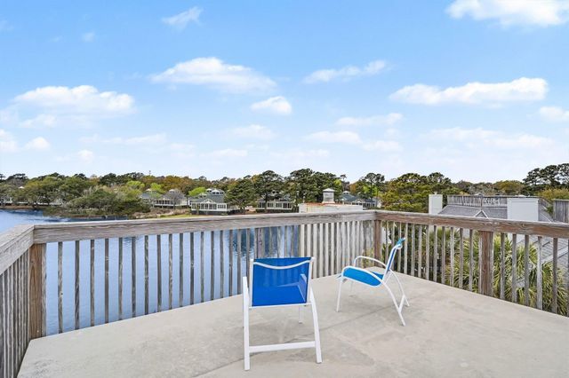 12 Riptide Ln., Pawleys Island, SC 29585