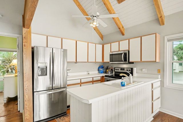 12 Riptide Ln., Pawleys Island, SC 29585